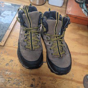 Hoka One One  men's Boots